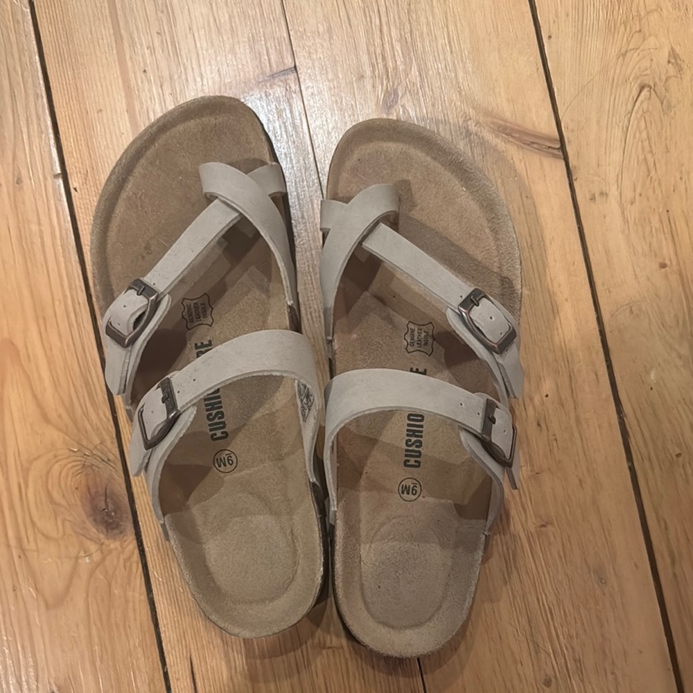 Women's Tan Sandals